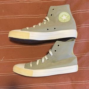 Converse ChuckTaylor Hi-Top